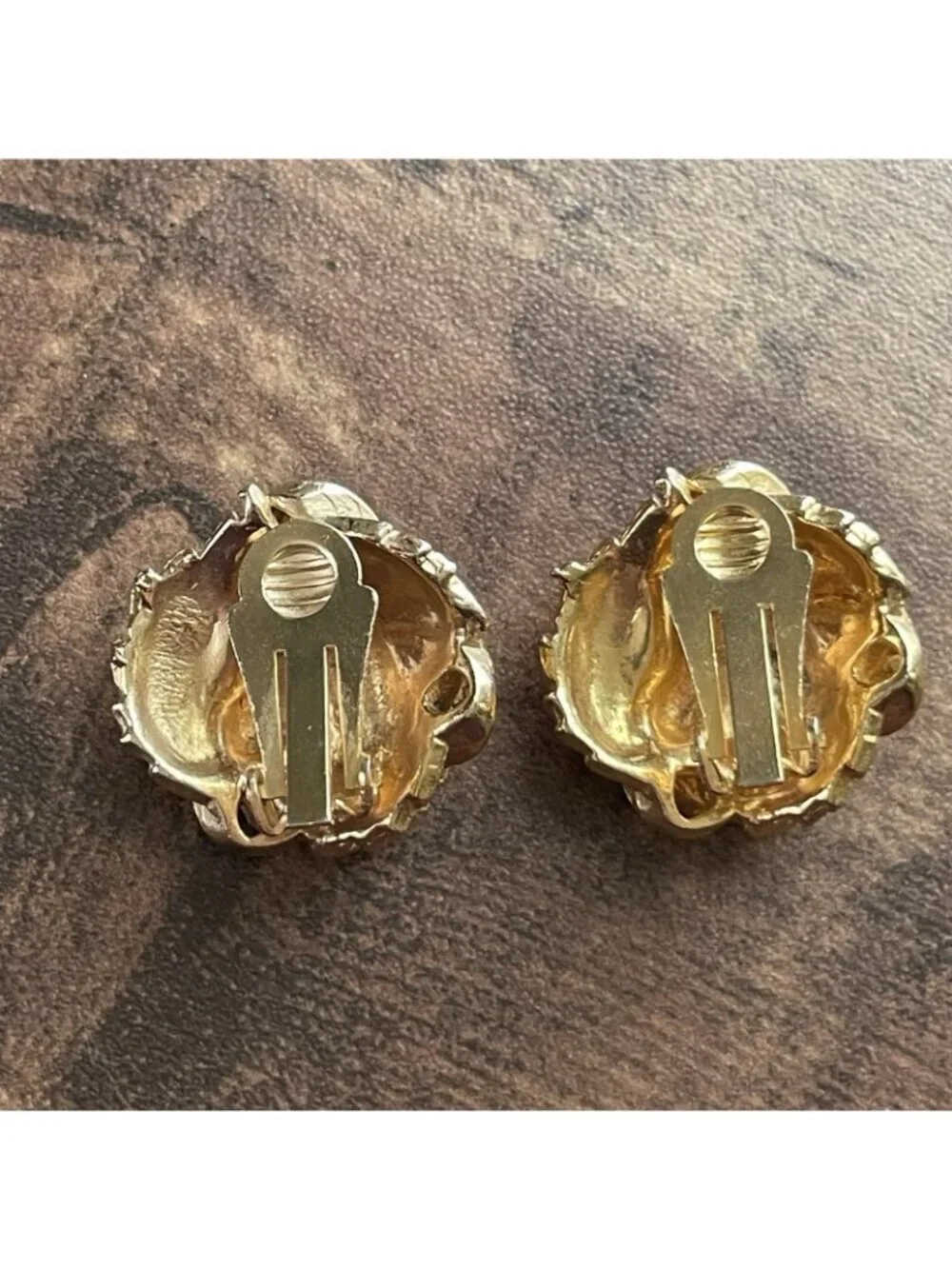 Vintage 1980s Earrings Gold Tone Leaves Clip On Statement Runway Glam Grecian